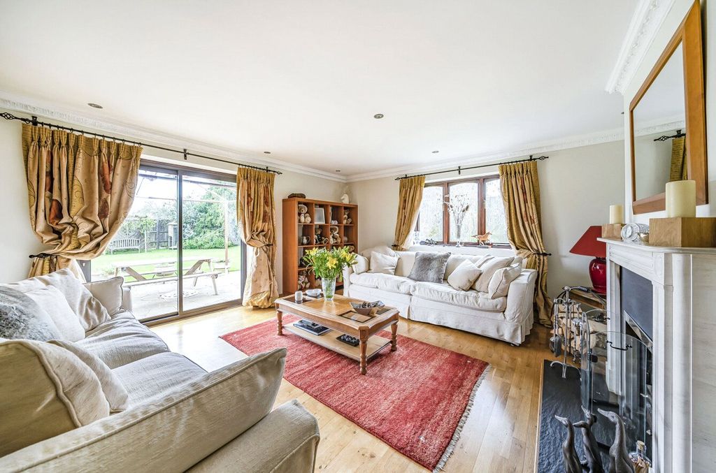 Property photo 3 of 21 Picture No. 10