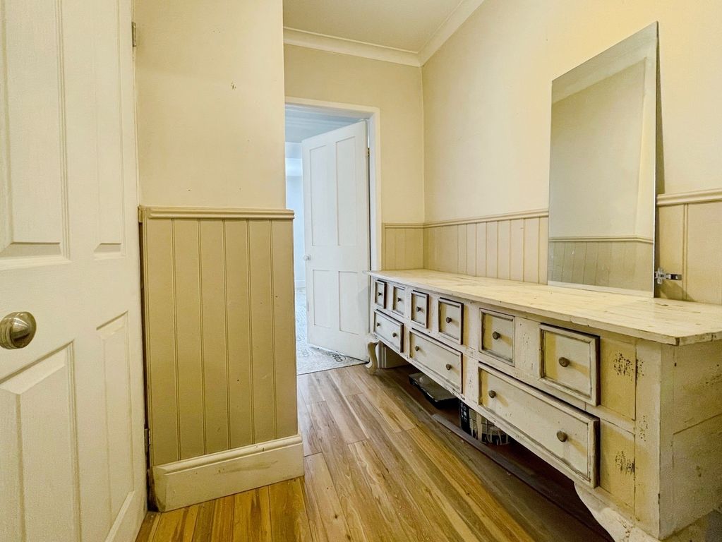 Property photo 3 of 12 Pbox-Img.Jpg