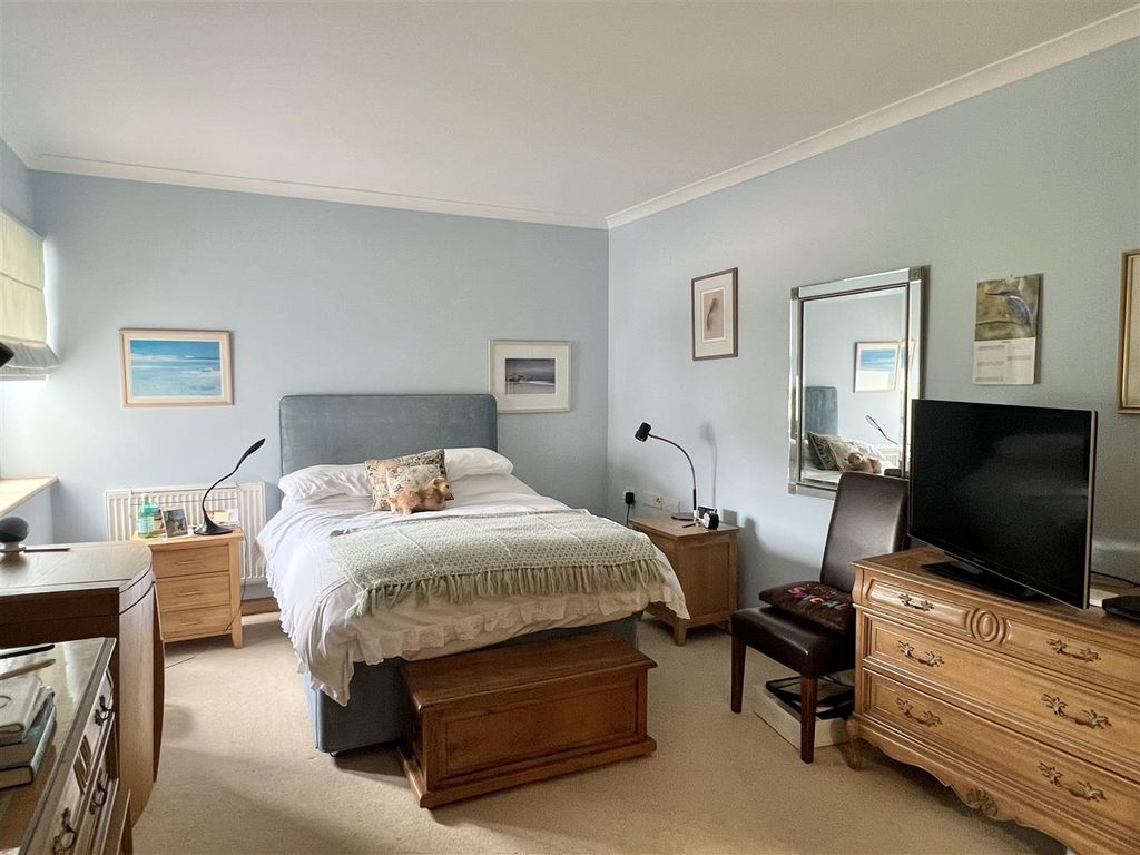 Additional image 18 of 3 bed flat for saleSea Road, Carlyon Bay, Carlyon Bay PL25