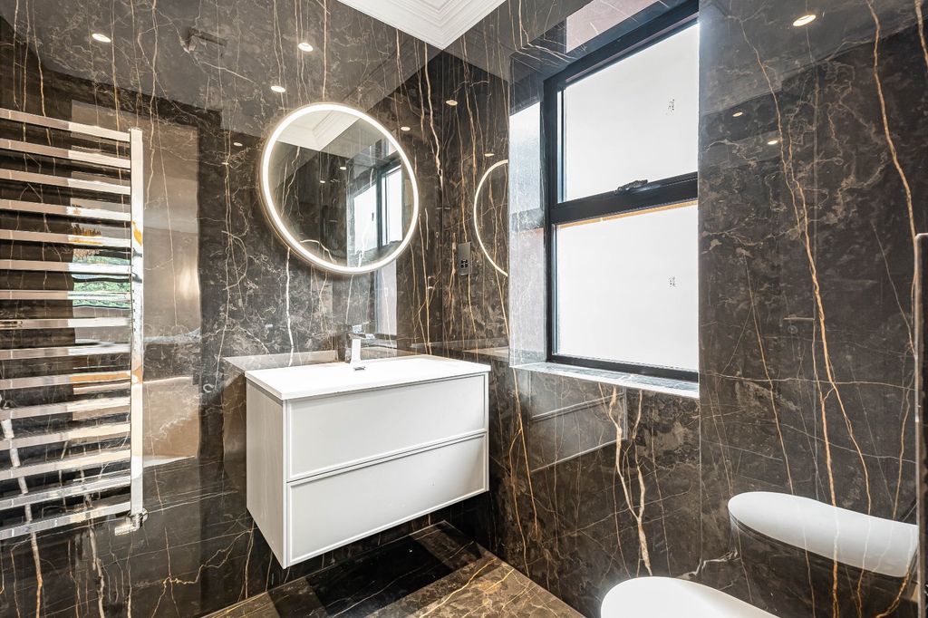 Additional image 21 of 5 bed detached house for salePipers Green Lane, Edgware HA8