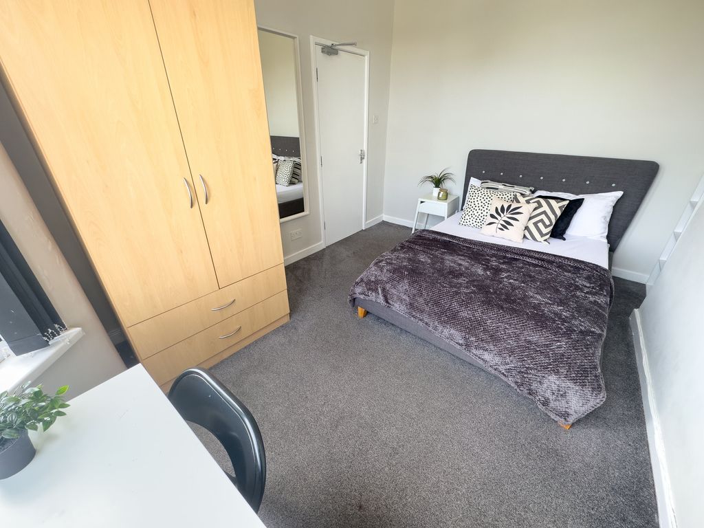 Property photo 2 of 14 Img_4724