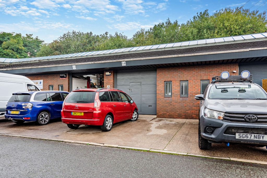 Property photo 2 of 7