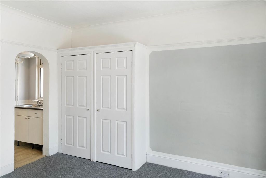 Property photo 3 of 5 Storage