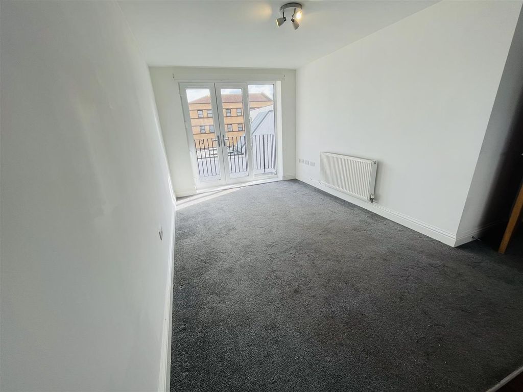 Property photo 2 of 8 Img_9868.Jpeg