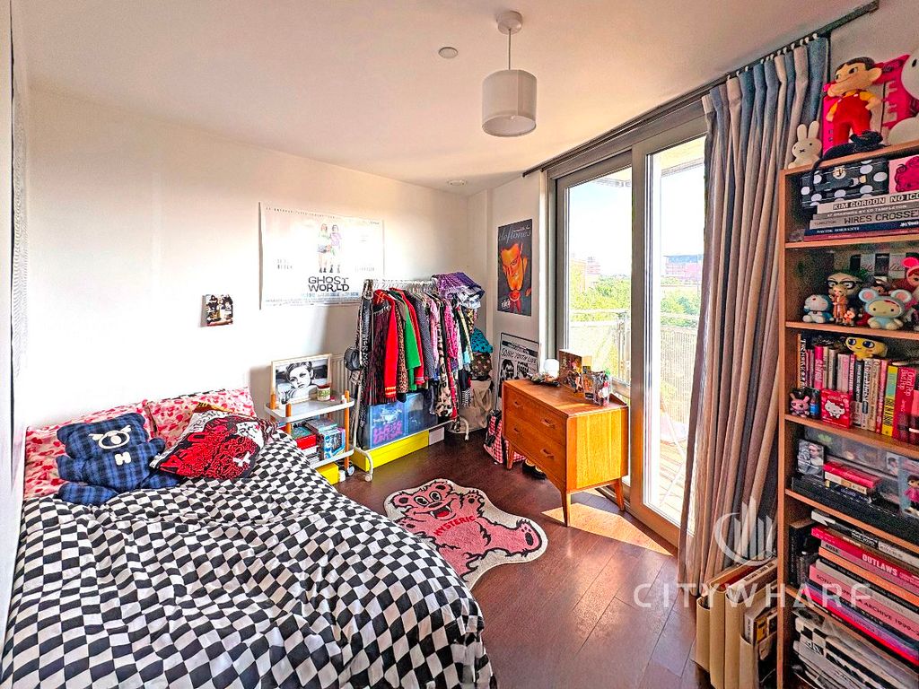 Property photo 3 of 11