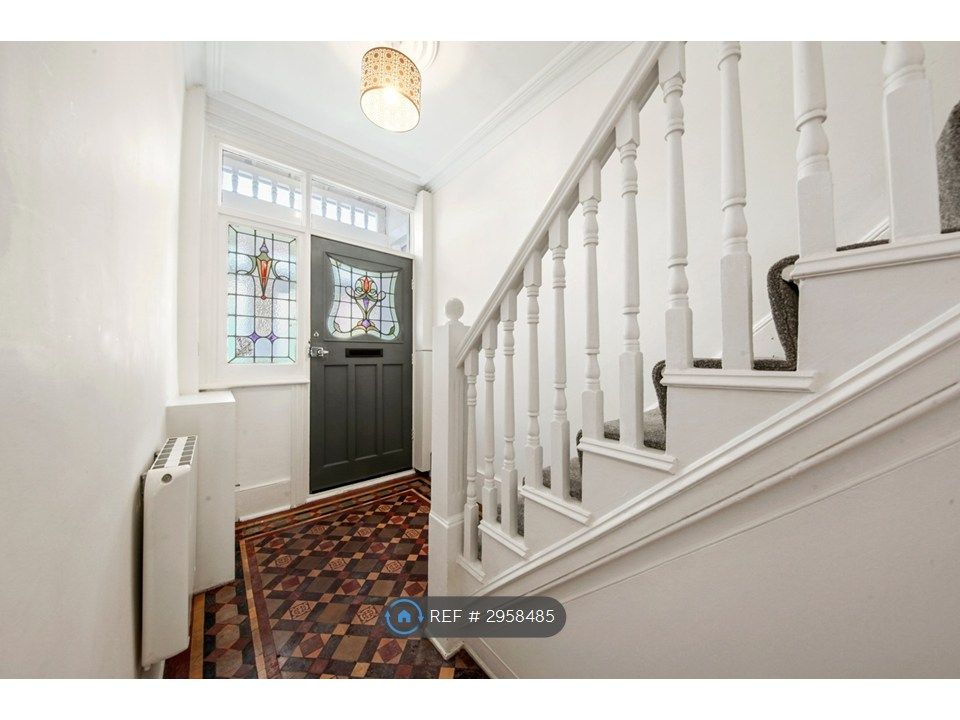 Property photo 2 of 24