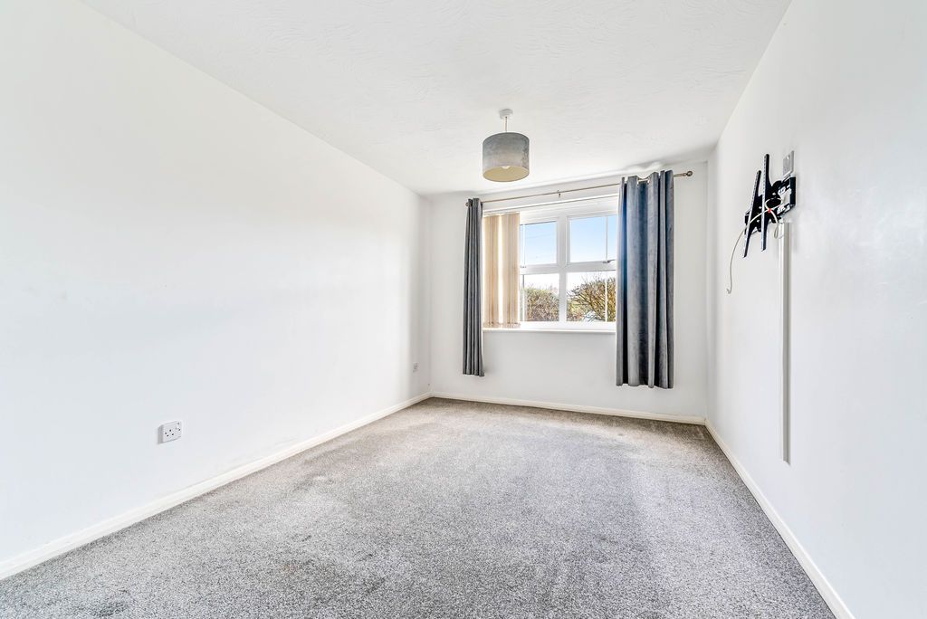 Property photo 3 of 10 Photo 3