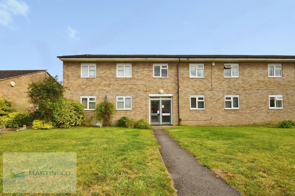 Property photo 1 of 12 1