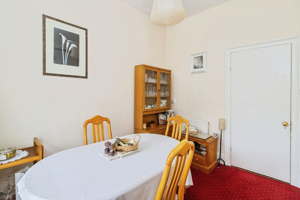 Property photo 3 of 34 Photo