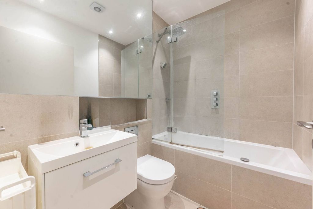 Property photo 3 of 5