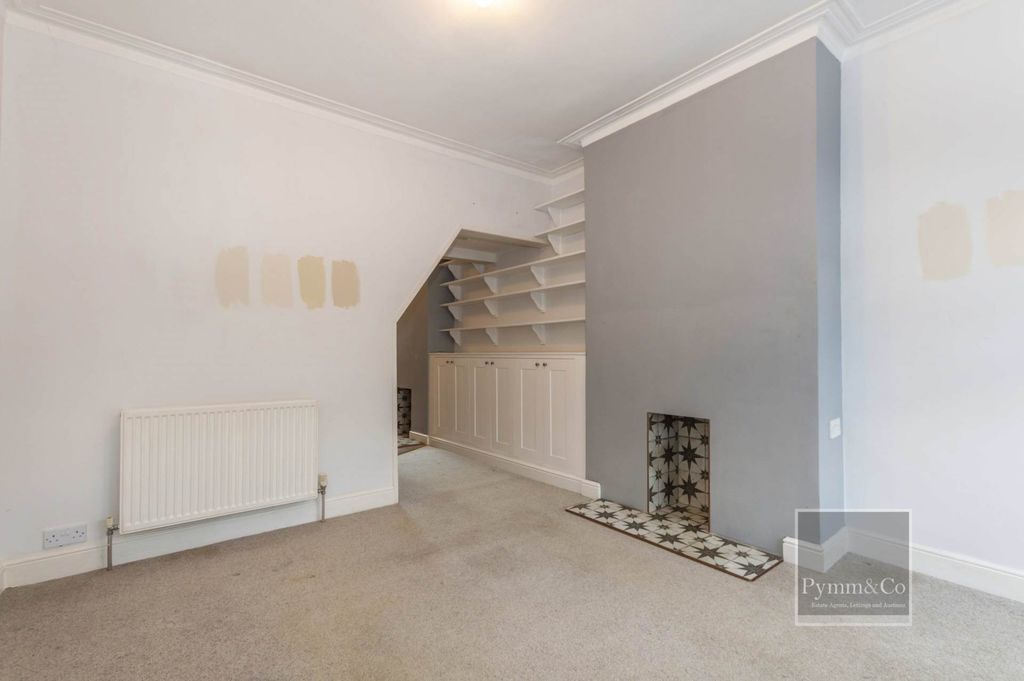 Property photo 2 of 15