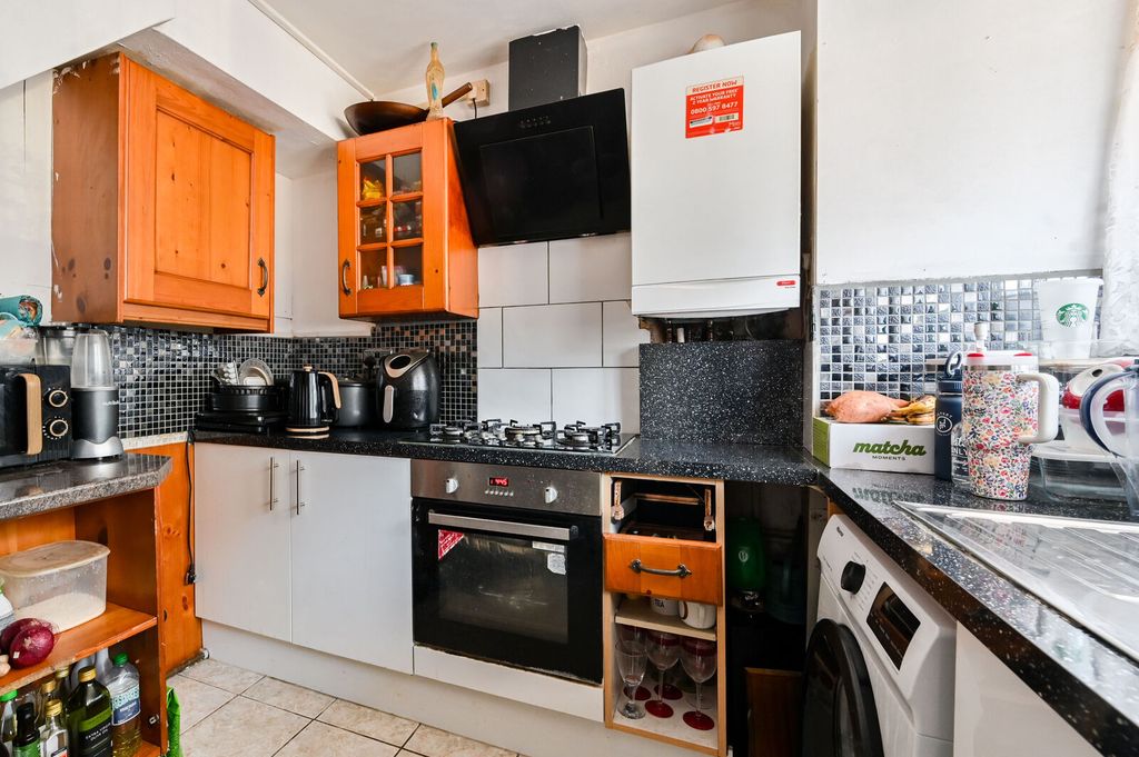 Property photo 3 of 11