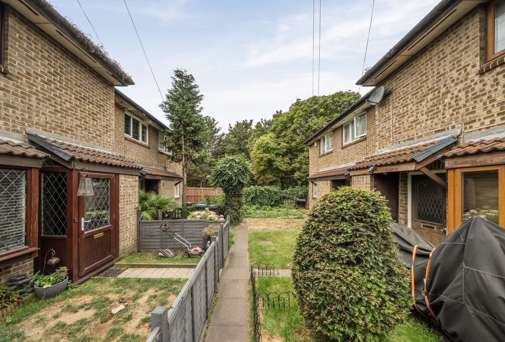 Property photo 1 of 15 1494131-3-6A560F6...