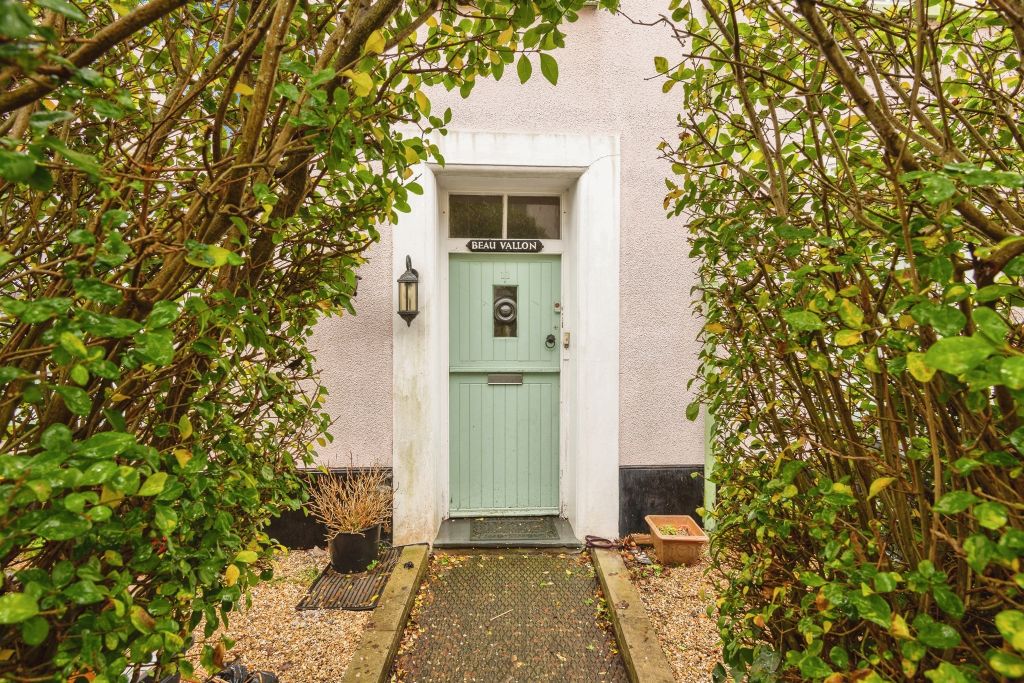 Property photo 3 of 17