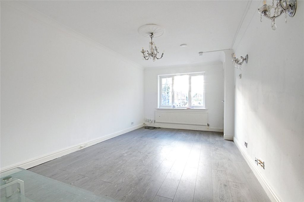 Property photo 2 of 14 Picture No. 06