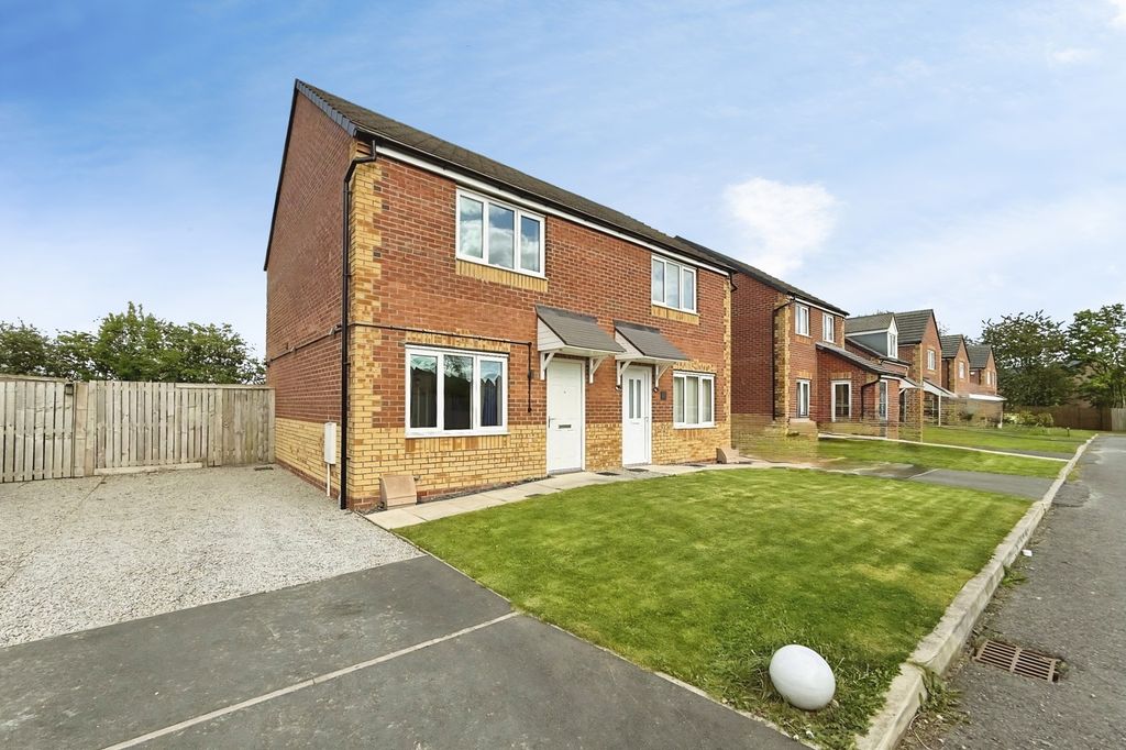 Property photo 1 of 12 External