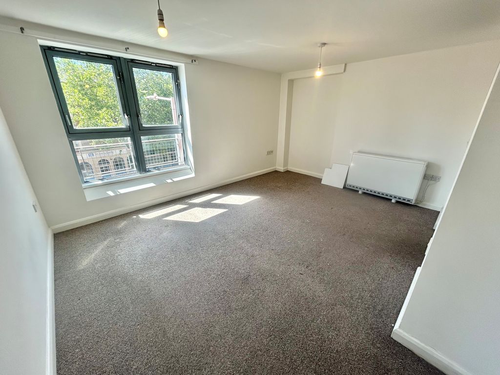 Property photo 1 of 8 Image