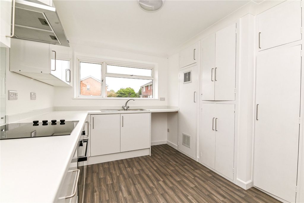 Property photo 3 of 15 Picture No. 04