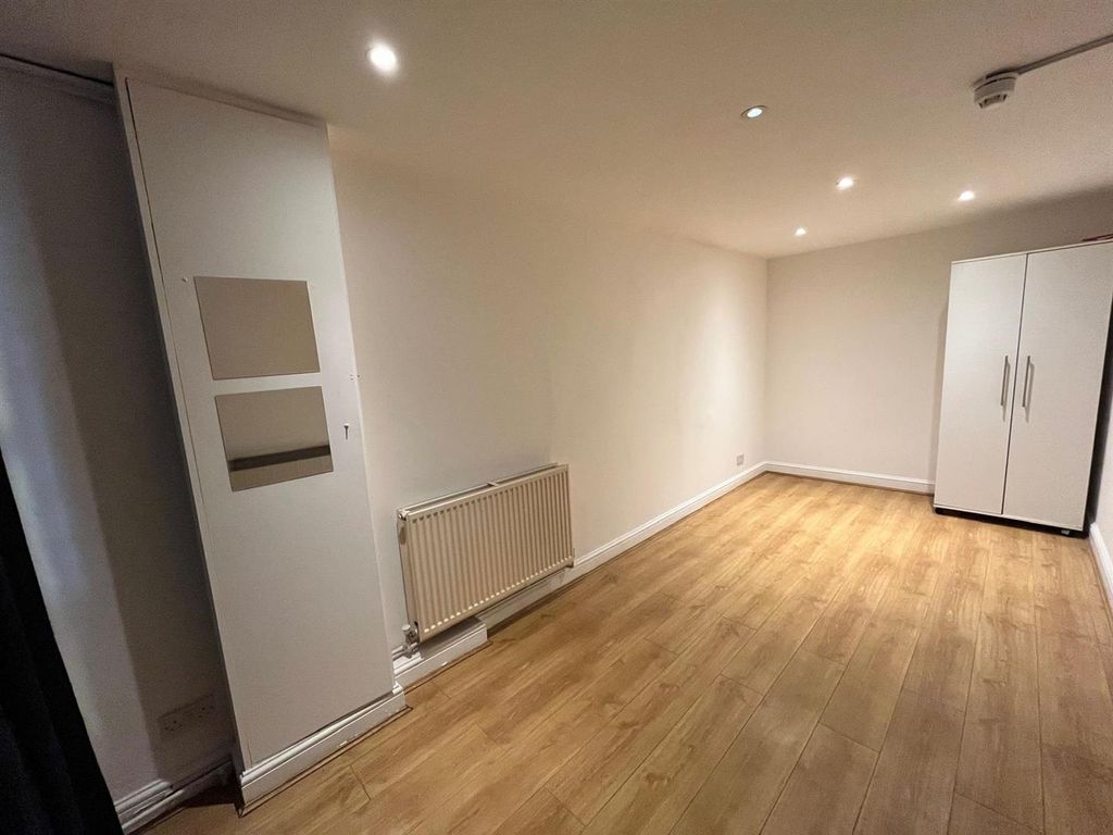 Property photo 3 of 13 Whatsapp Image 2026-04-01 At 11.43.59 (6).Jpeg