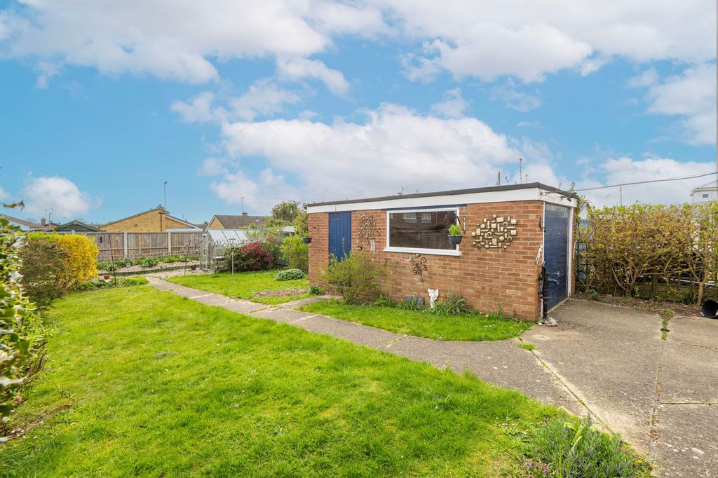 Property photo 2 of 13