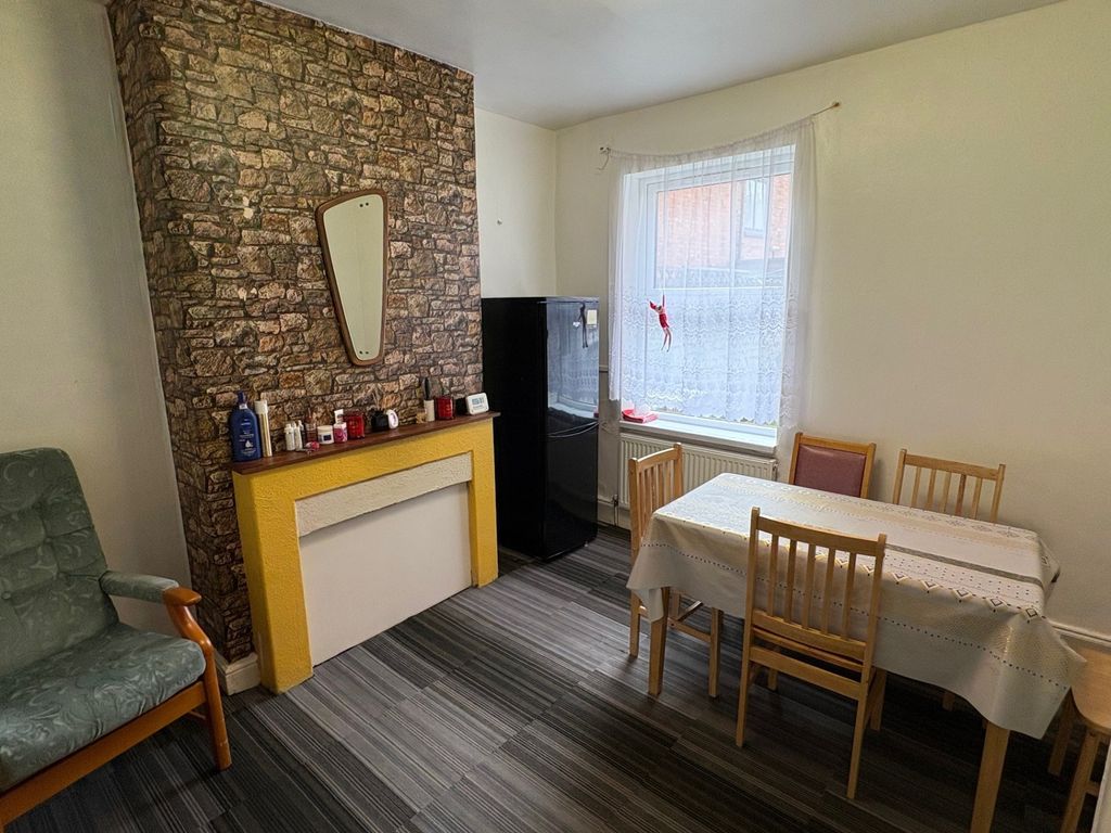 Property photo 2 of 10 Grove Road