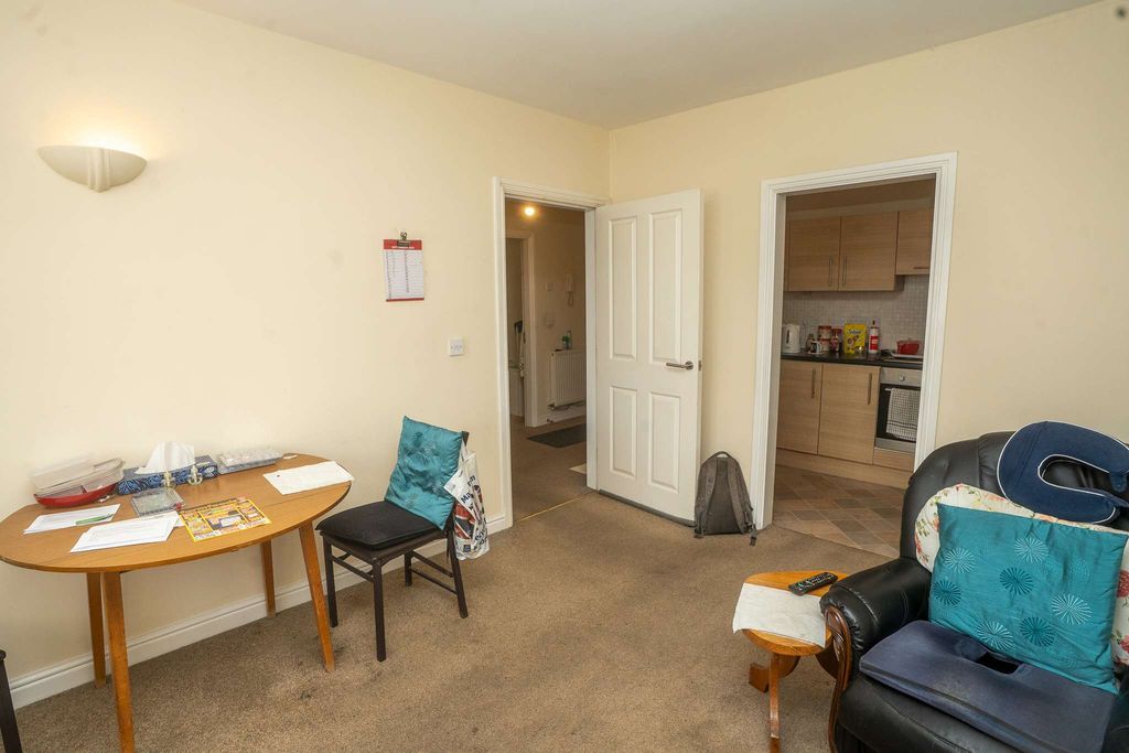 Property photo 2 of 18