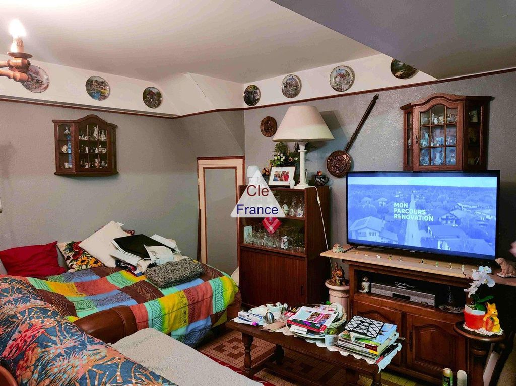 Property photo 3 of 12