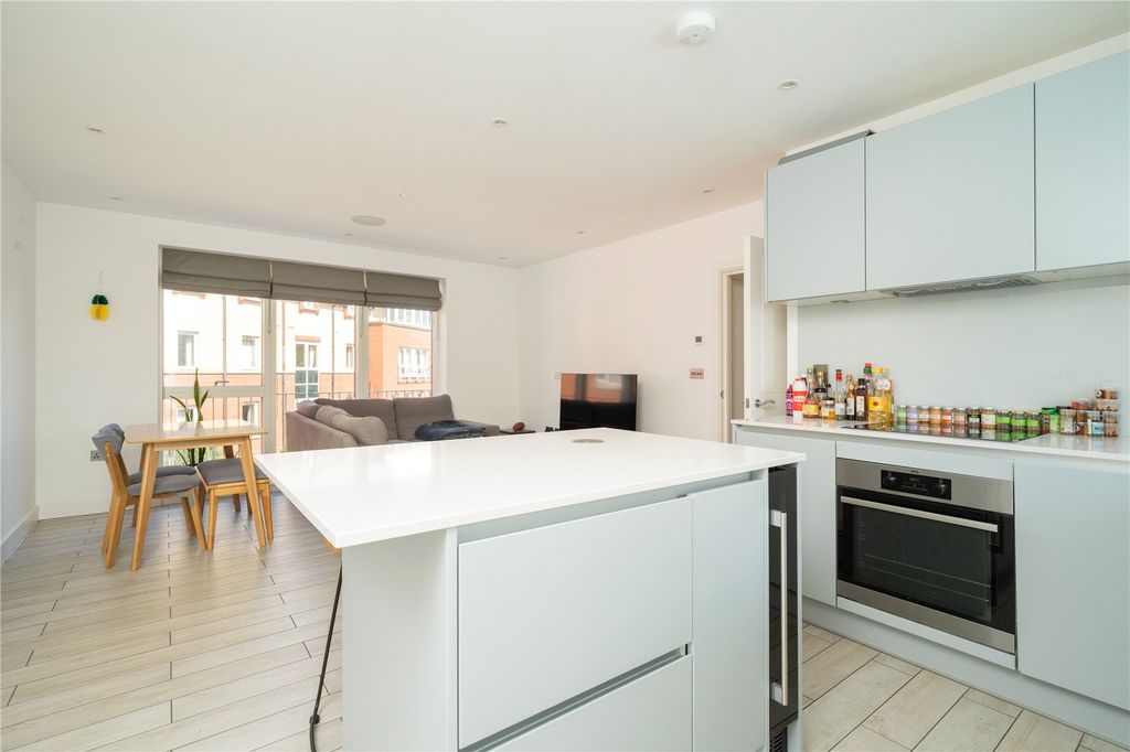 Property photo 3 of 13 Picture No. 06