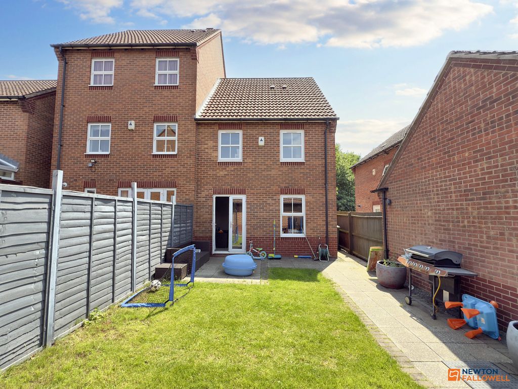 Property photo 3 of 29