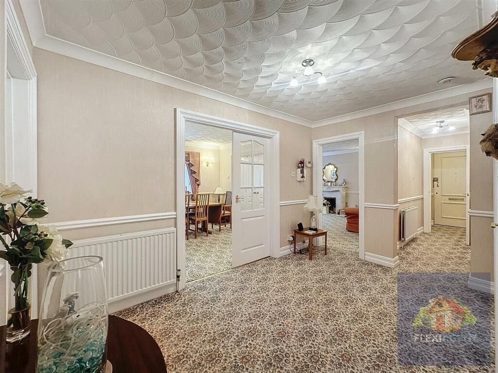 Property photo 2 of 34 4267642