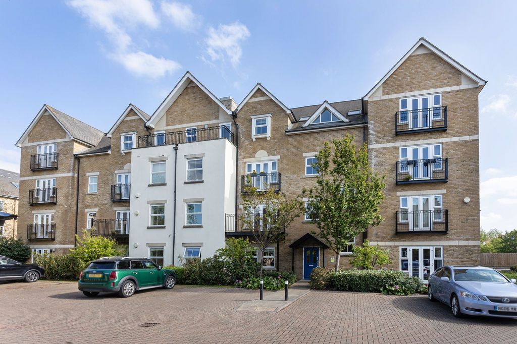 Additional image 15 of 3 bed maisonette for saleElizabeth Jennings Way, Oxford OX2