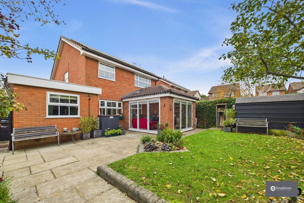 Property photo 2 of 36