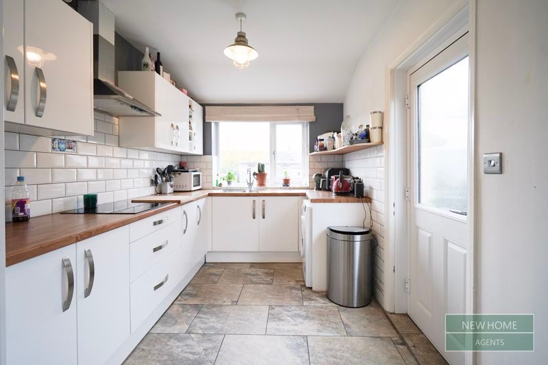 Property photo 2 of 17 Photo 9