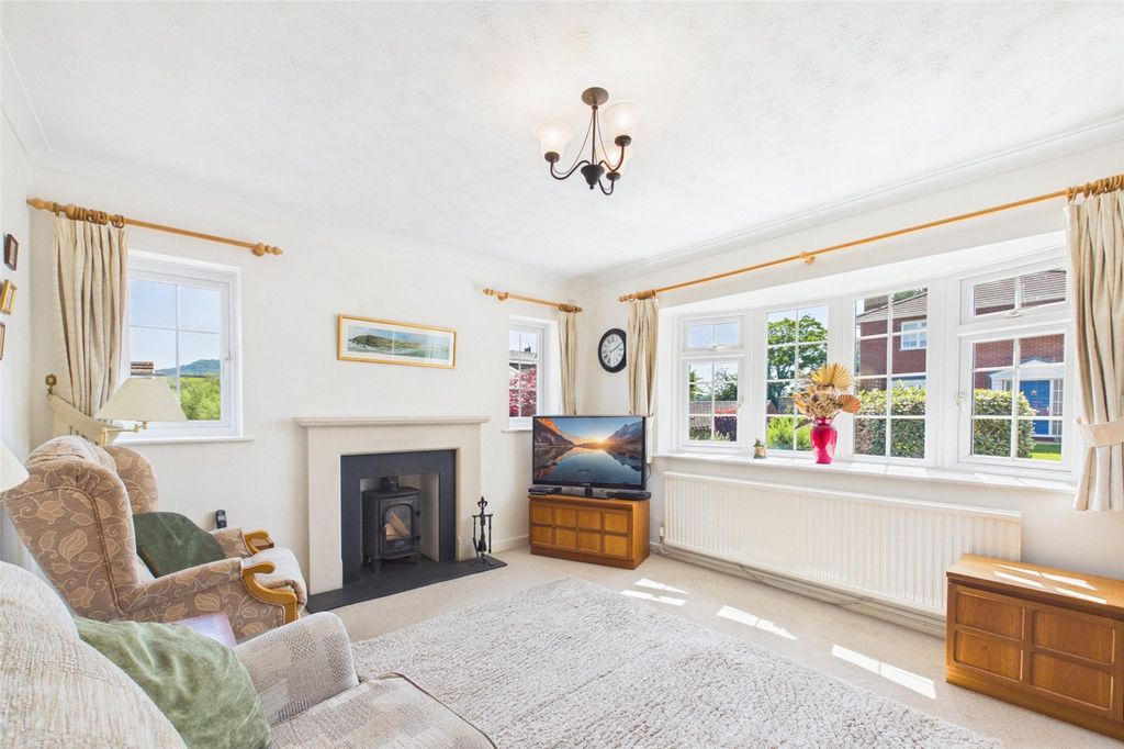 Property photo 3 of 13 Picture No. 32
