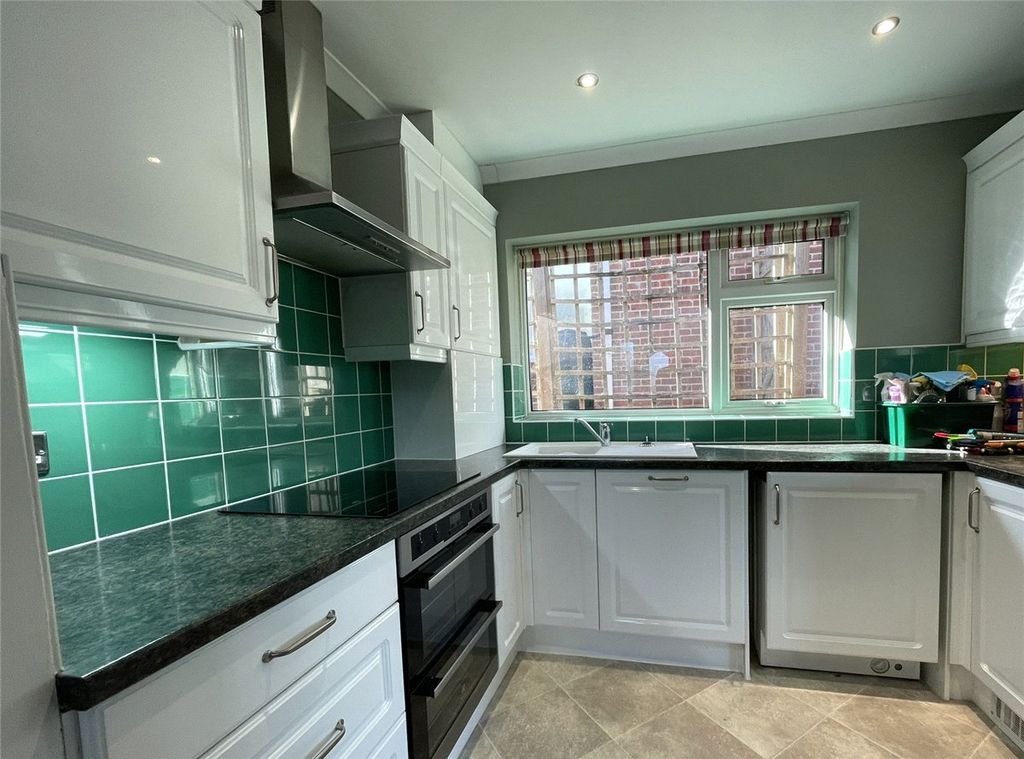 Property photo 2 of 14 Picture No. 03