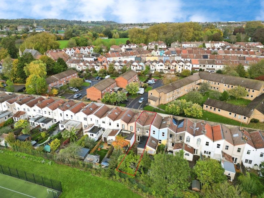 Property photo 2 of 17