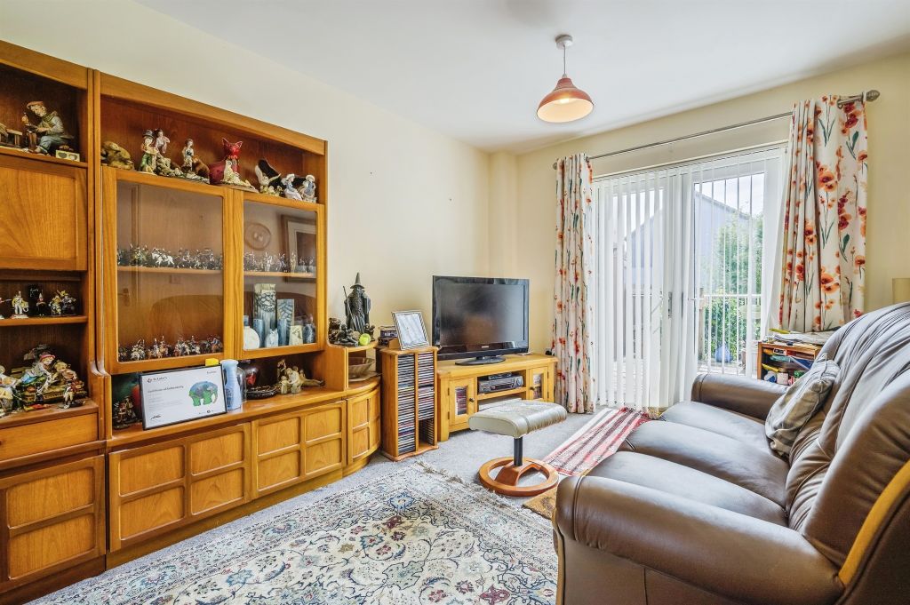 Property photo 2 of 17