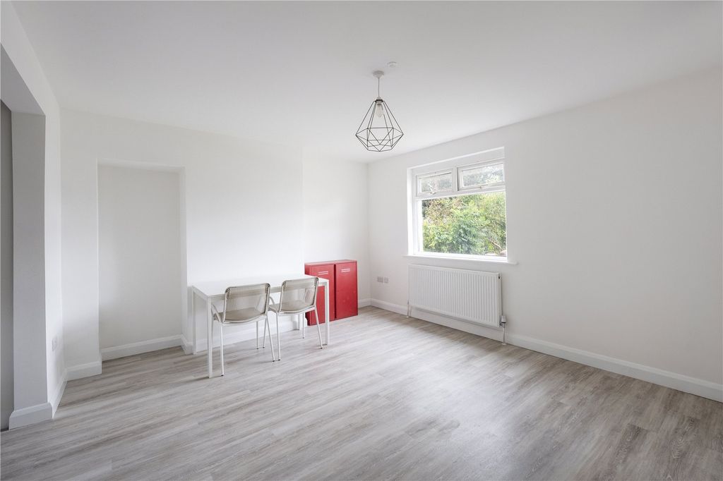 Property photo 3 of 10 Picture No. 09