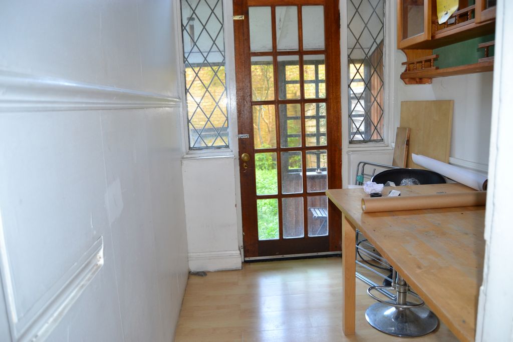 Property photo 2 of 10 Gallery