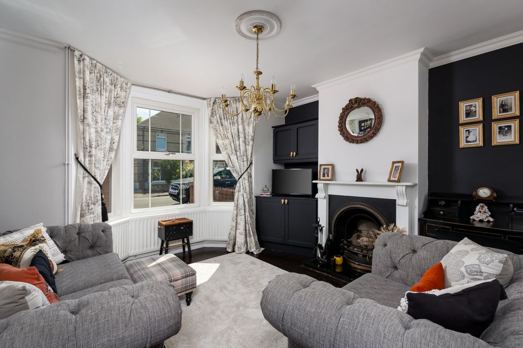 Property photo 2 of 15 Picture No. 05