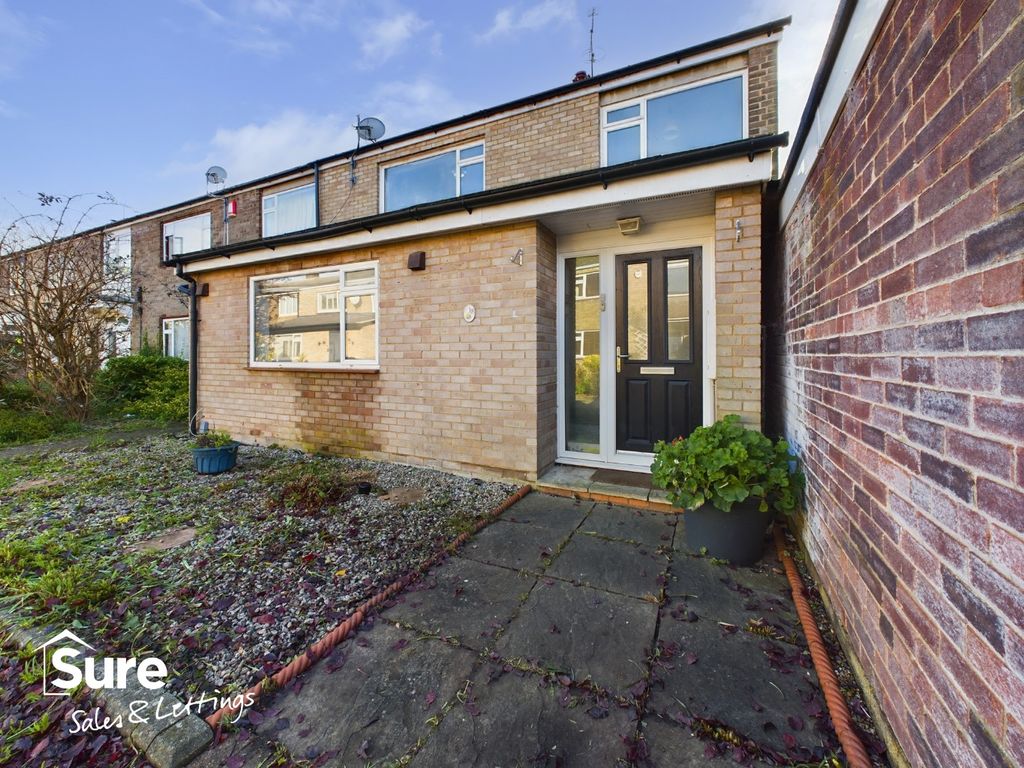 Property photo 1 of 3 2831000