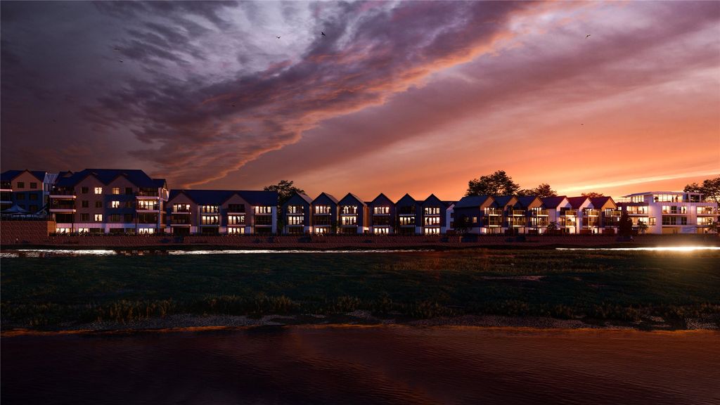 Property photo 3 of 16 Seaton Quay
