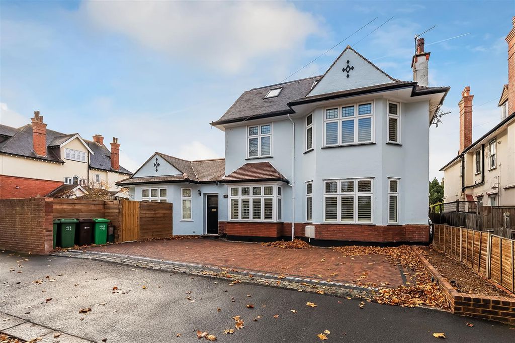 Property photo 1 of 38 28-Mayfield-Road-26.Jpg