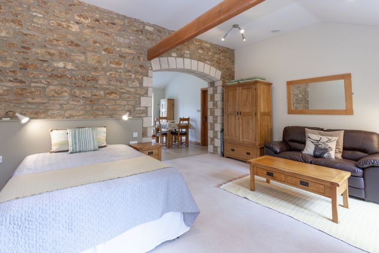 Property photo 1 of 8 201290
