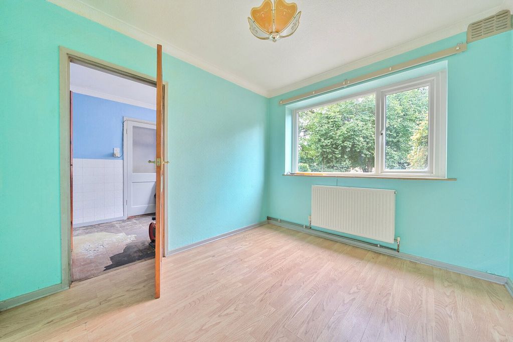 Property photo 3 of 12 Picture No. 12