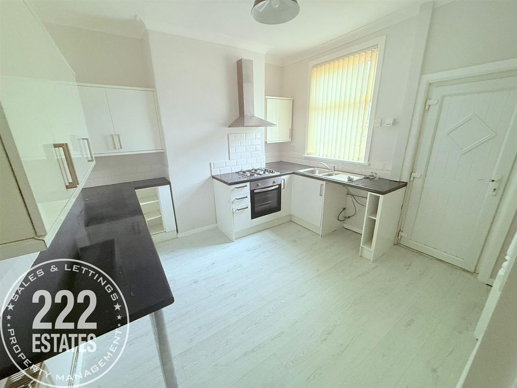 Property photo 3 of 9 Photo-2026-01-08-11-35-16 (3).Jpg