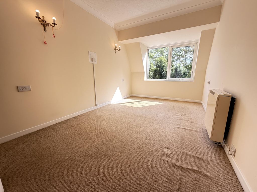 Property photo 3 of 6 Img_2325.Jpg