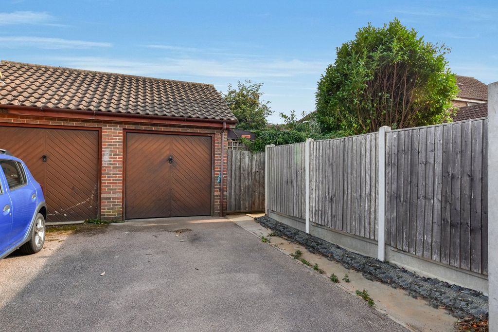 Property photo 2 of 29 Picture No. 08