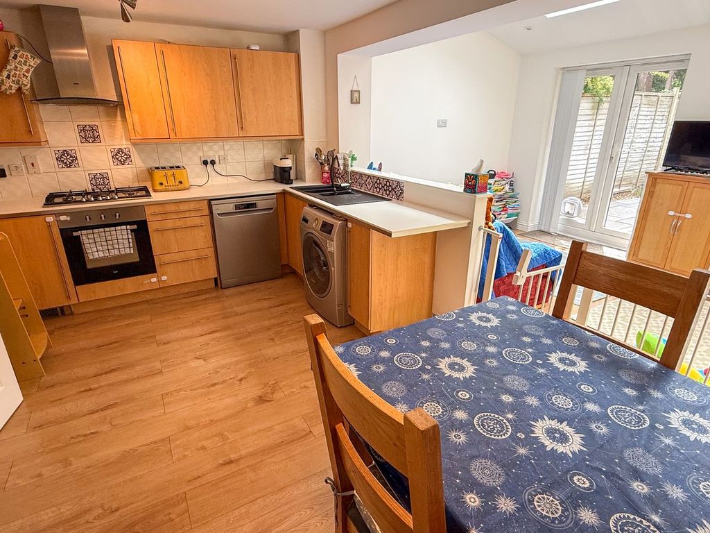 Property photo 2 of 24