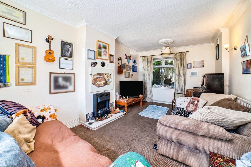 Property photo 3 of 15
